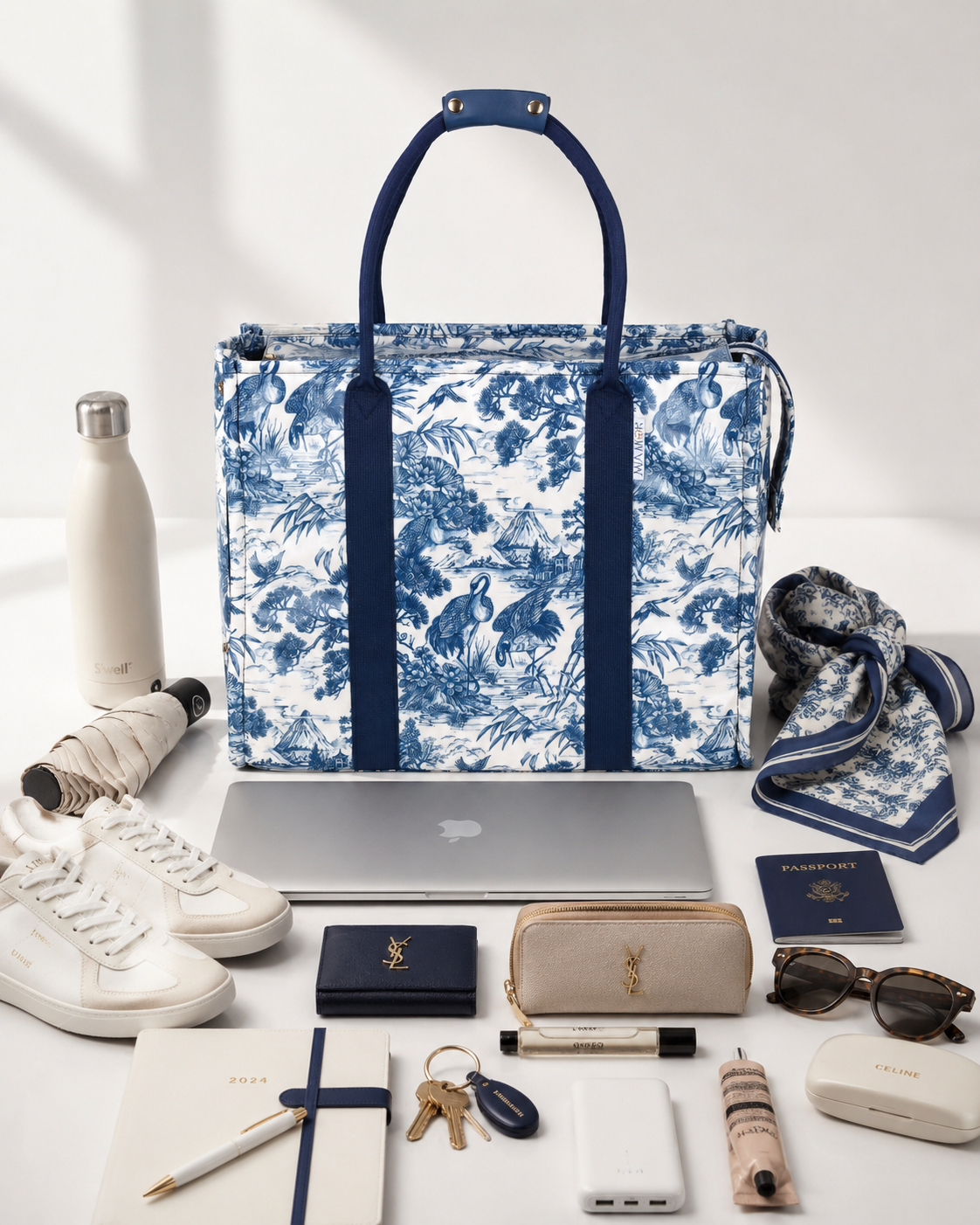 Mia Mor tote with summer lining — clip-in seasonal lining for warm weather comfort